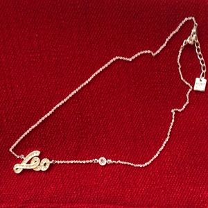 Nine West Leo with stones necklace